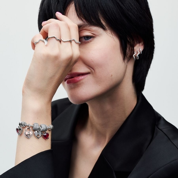 Red Heart & Arrow Murano Glass Dangle Charm - Picture 3 of 5